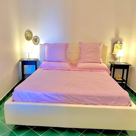 La Finestra Sul Duomo, Amalfi Coast Apartment Vietri Bagian luar foto