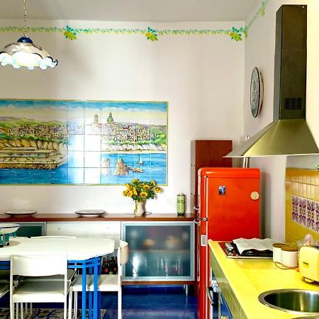 La Finestra Sul Duomo, Amalfi Coast Apartment Vietri Bagian luar foto