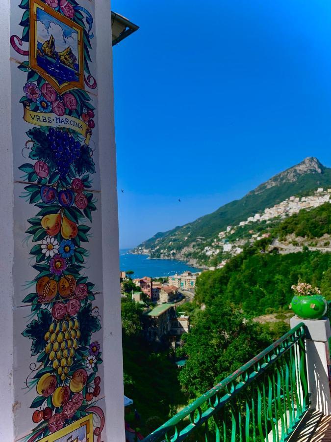 La Finestra Sul Duomo, Amalfi Coast Apartment Vietri Bagian luar foto