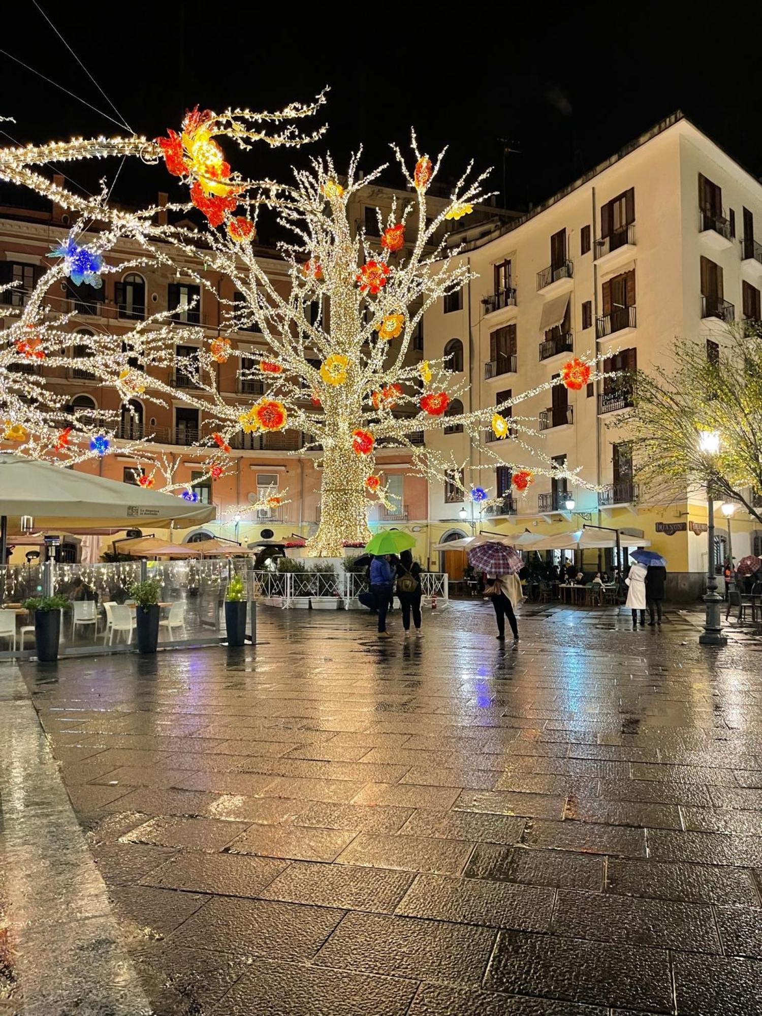 La Finestra Sul Duomo, Amalfi Coast Apartment Vietri Bagian luar foto